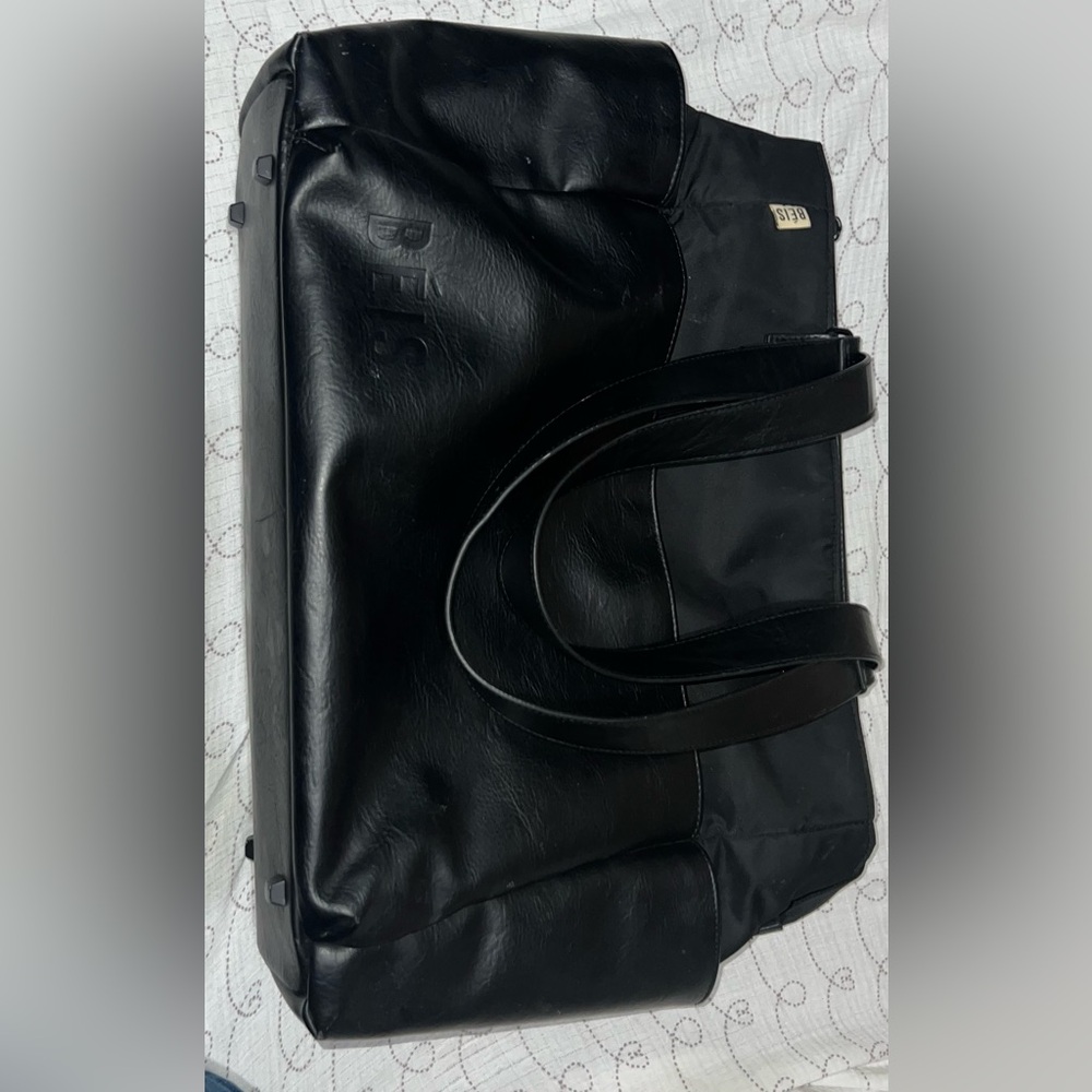 Beis “the diaper bag” in black